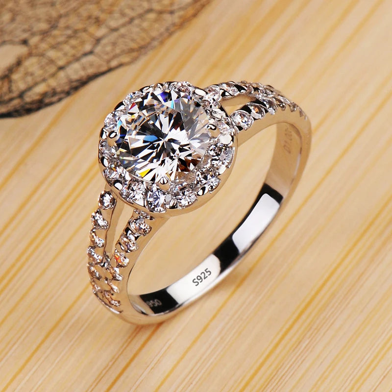 Fade White Tibetan Silver Rings for Women Round Zircon Crystal Rings Bride Gift Jewelry